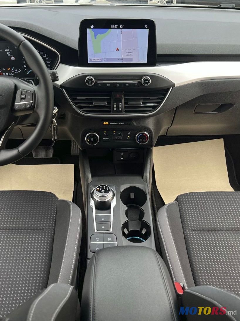 2019' Ford Focus photo #5