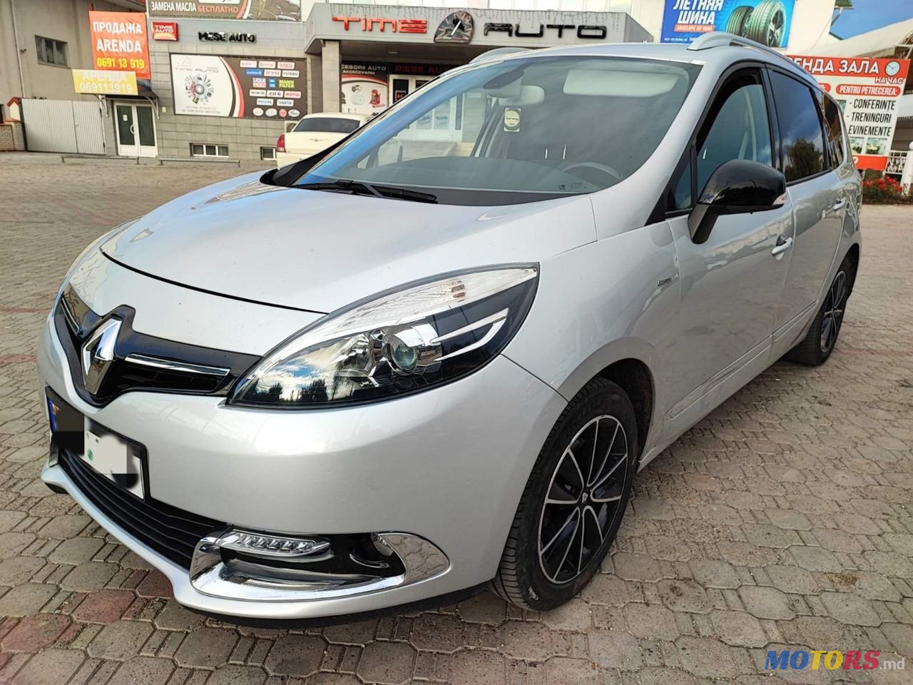 2014' Renault Grand Scenic photo #1