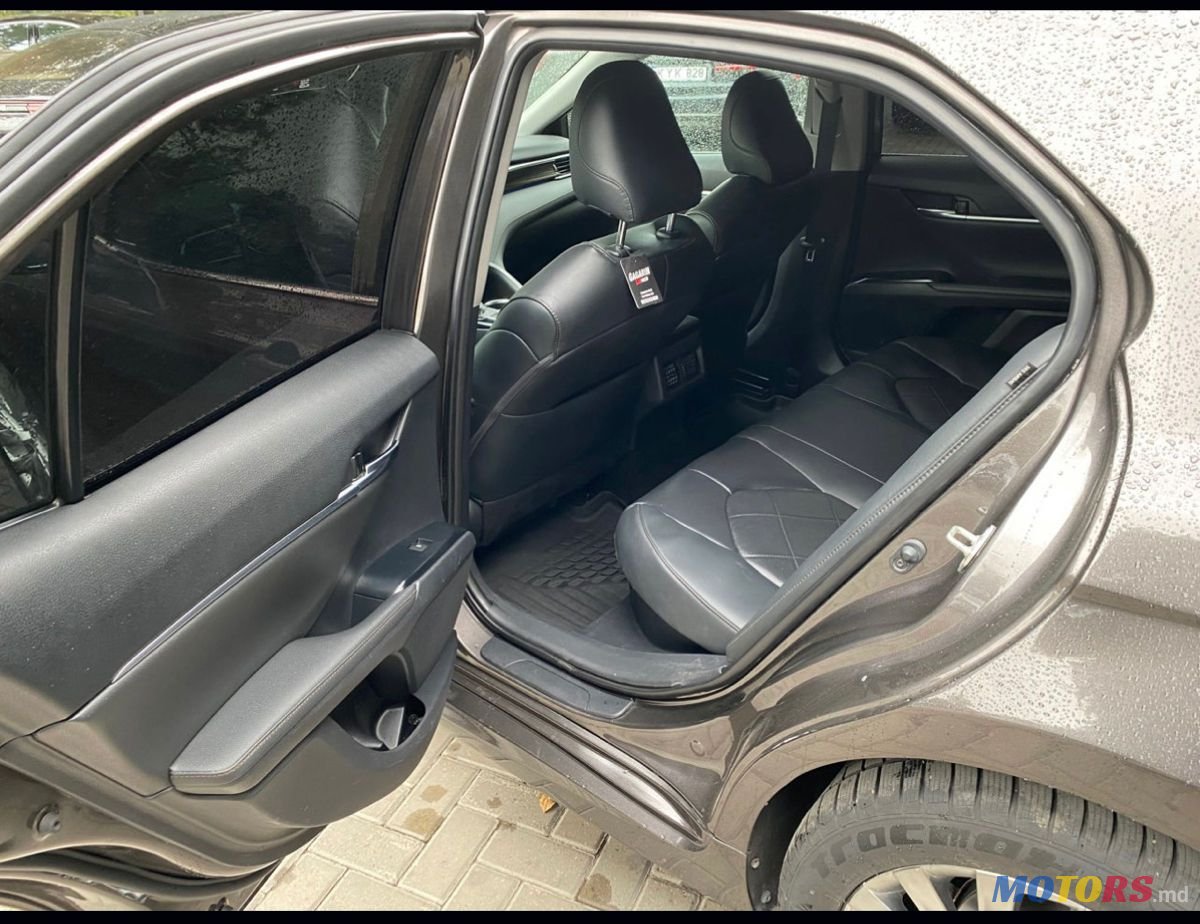 2018' Toyota Camry photo #4