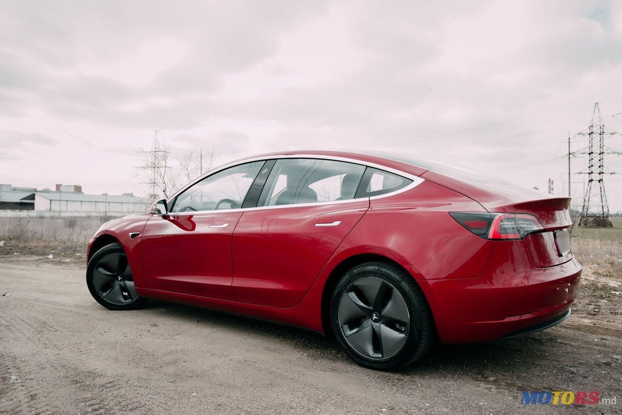 2018' Tesla Model 3 photo #2