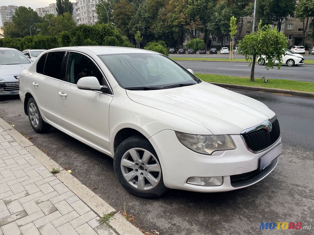 2009' Skoda Superb photo #3