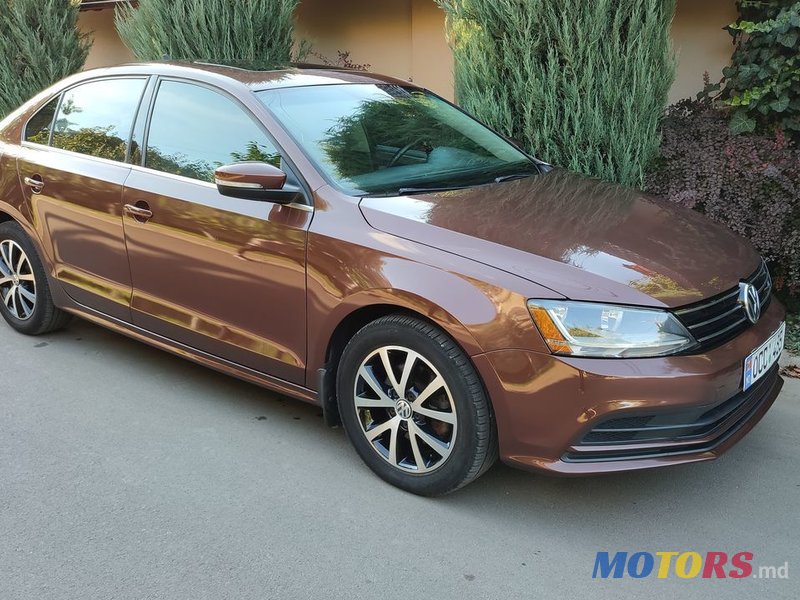 2016' Volkswagen Jetta photo #3