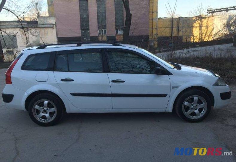 2005' Dacia Logan Mcv photo #1