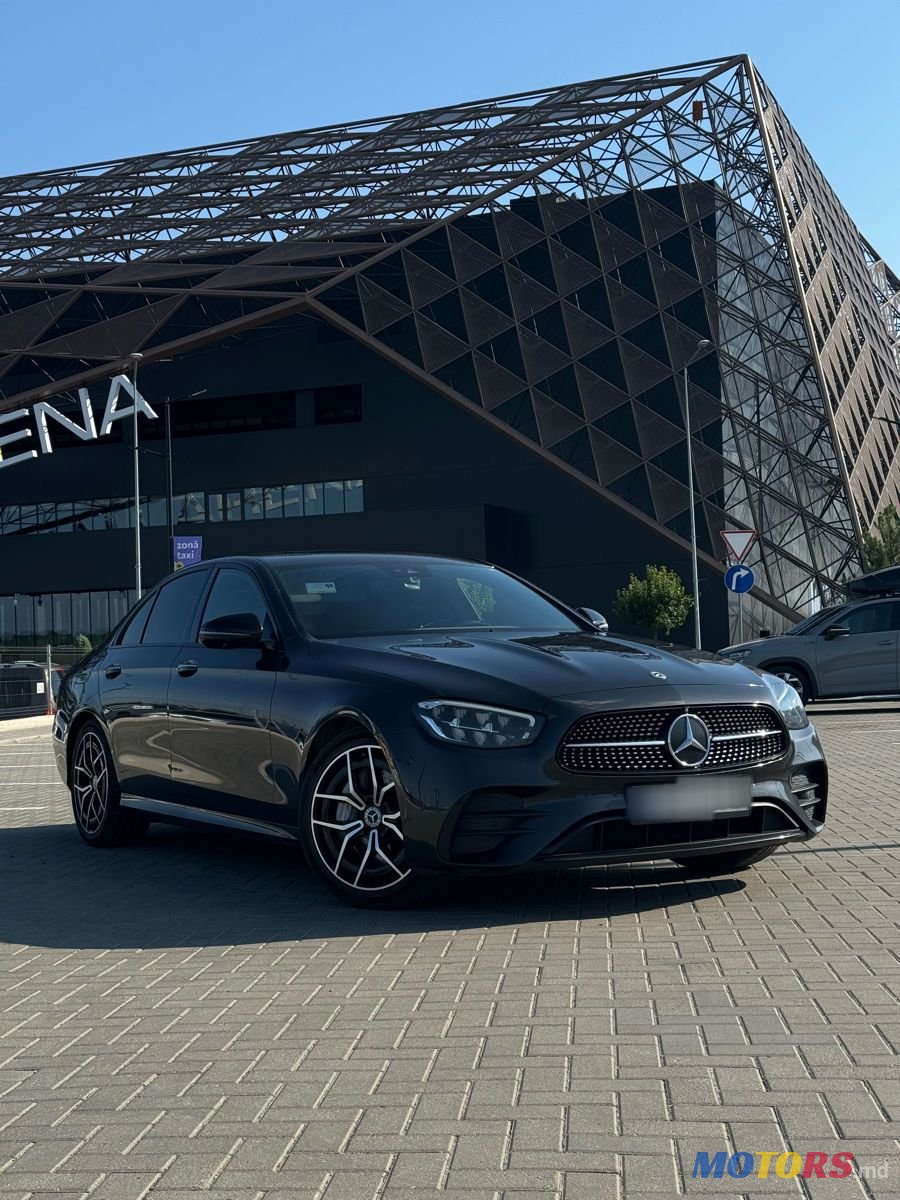 2021' Mercedes-Benz E-Class photo #3