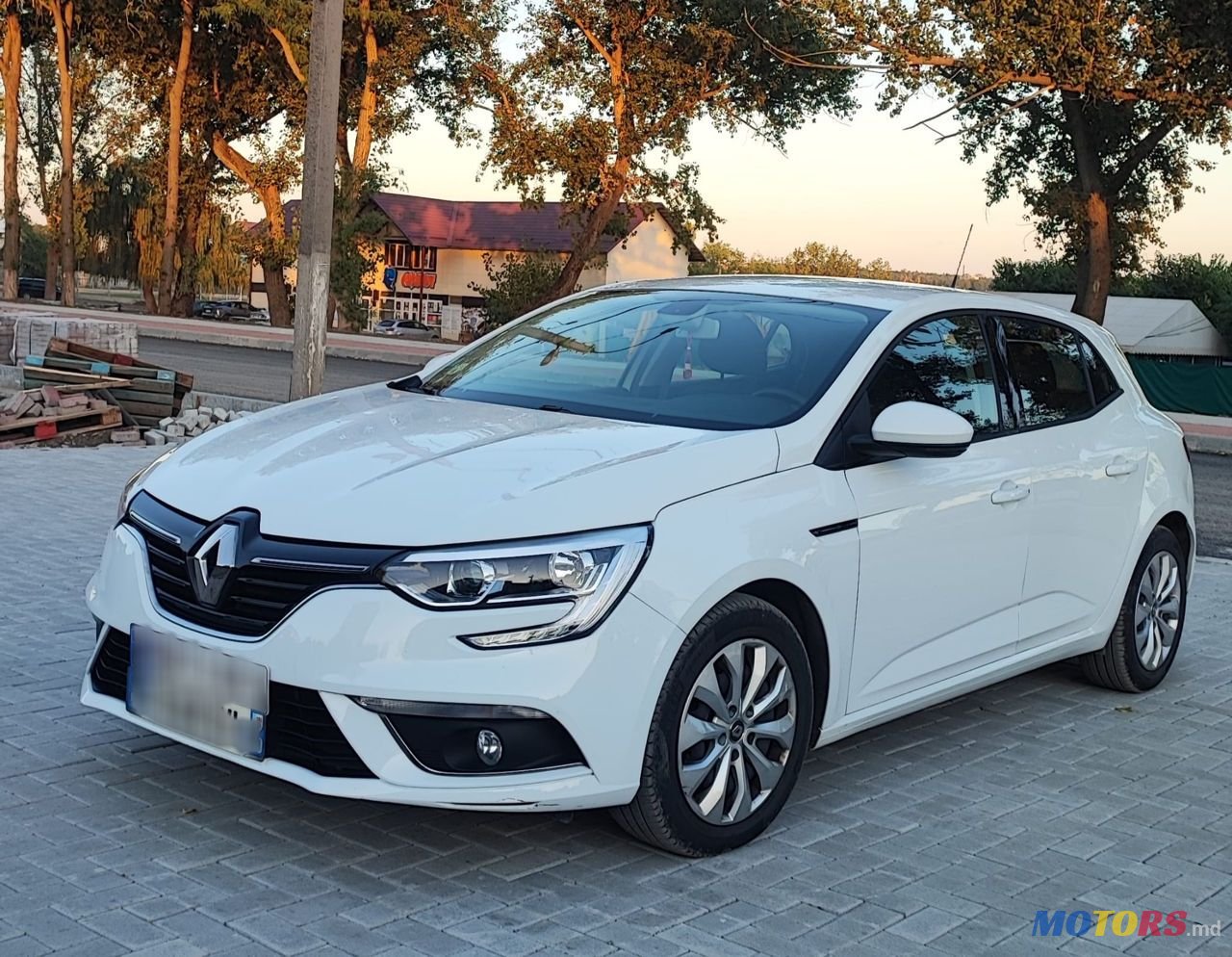 2020' Renault Megane photo #1