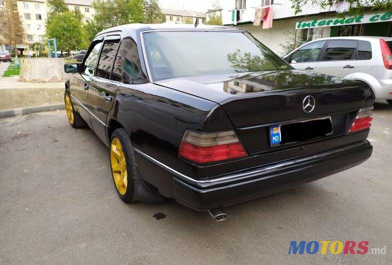 1992' Mercedes-Benz E photo #3