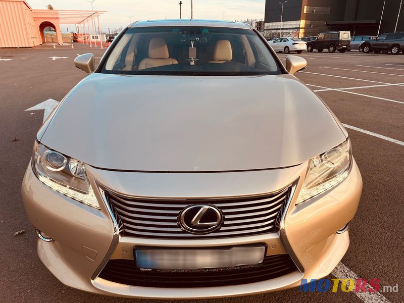 2014' Lexus Es Series photo #3
