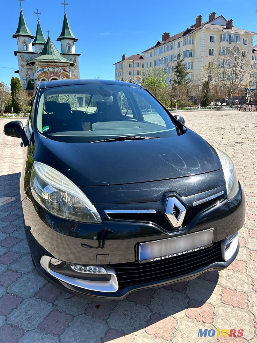 2013' Renault Scenic photo #4