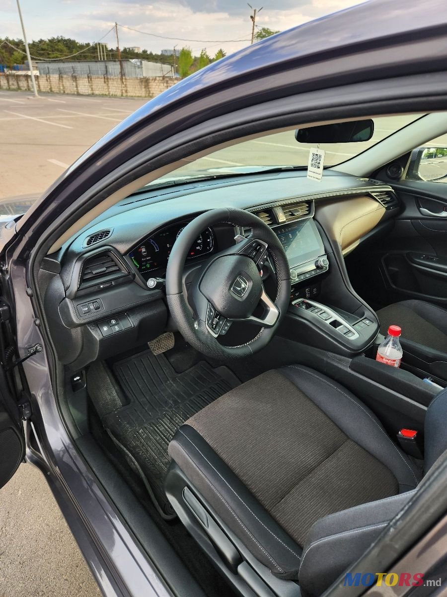 2018' Honda Insight photo #5