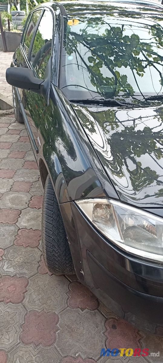 2004' Renault Megane photo #6