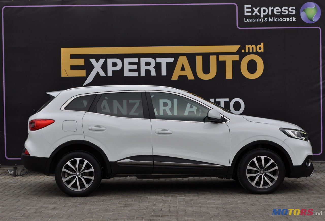 2016' Renault photo #4