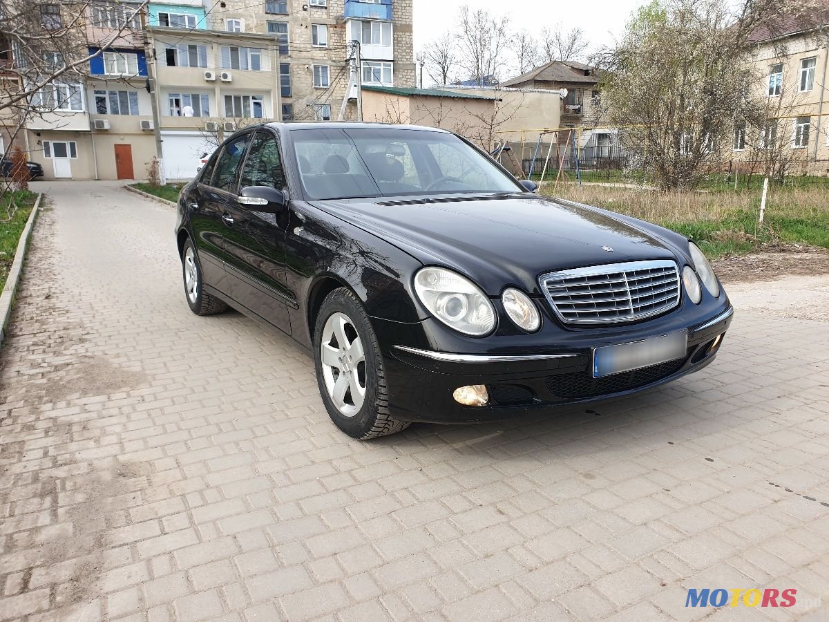 2003' Mercedes-Benz E-Class photo #1