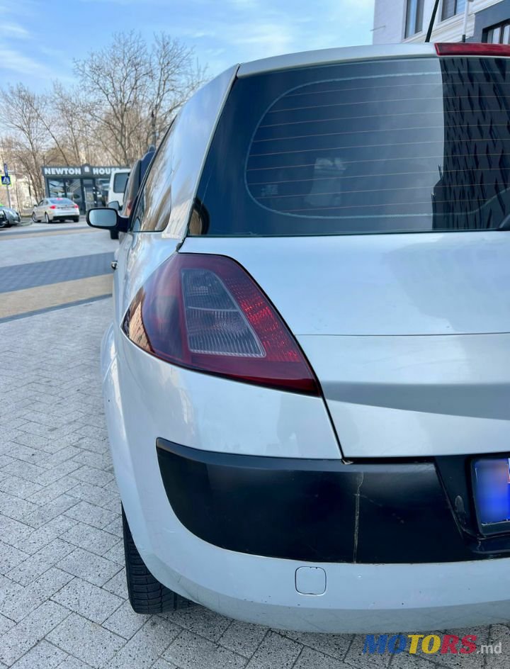 2004' Renault Megane photo #4