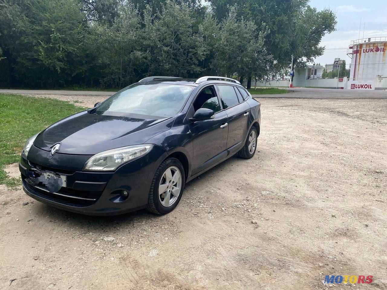 2010' Renault Megane photo #1