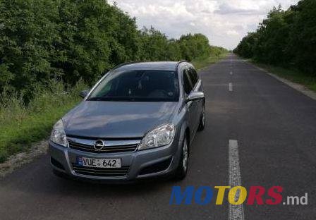 2008' Opel Astra photo #1