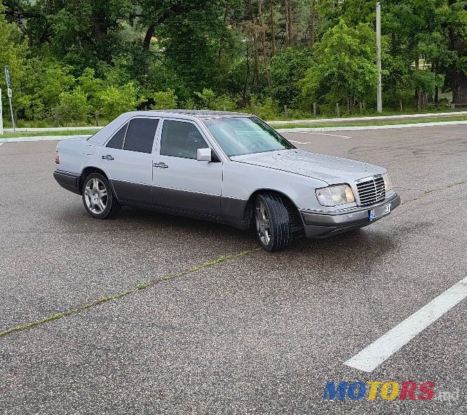 1994' Mercedes-Benz E-Class photo #4