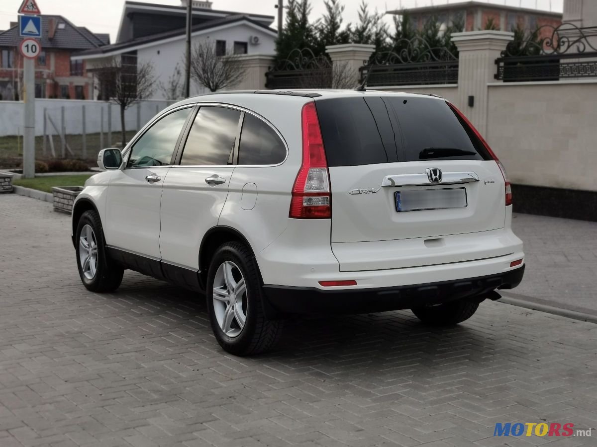 2010' Honda CR-V photo #6