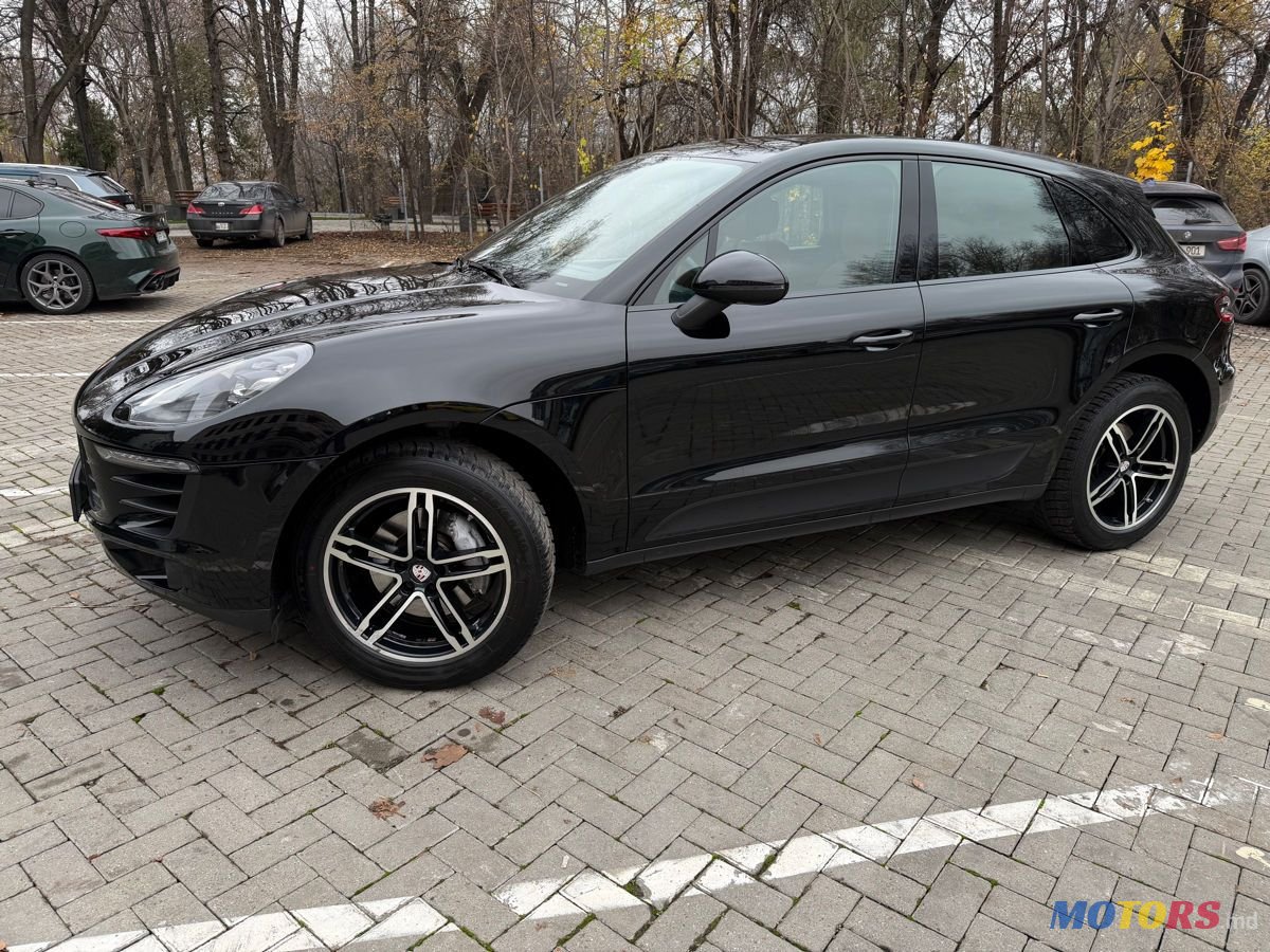 2016' Porsche Macan photo #6