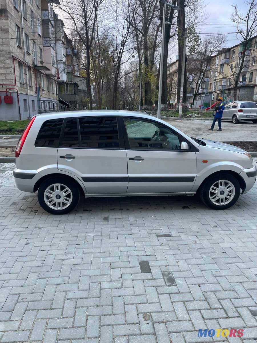 2009' Ford Fusion photo #4