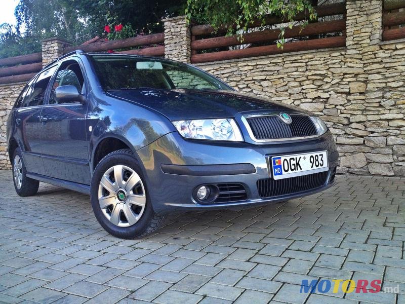 2007' Skoda Fabia photo #7