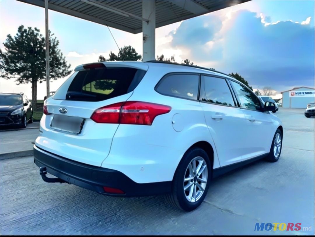 2015' Ford Focus photo #4