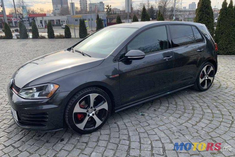 2017' Volkswagen Golf photo #1