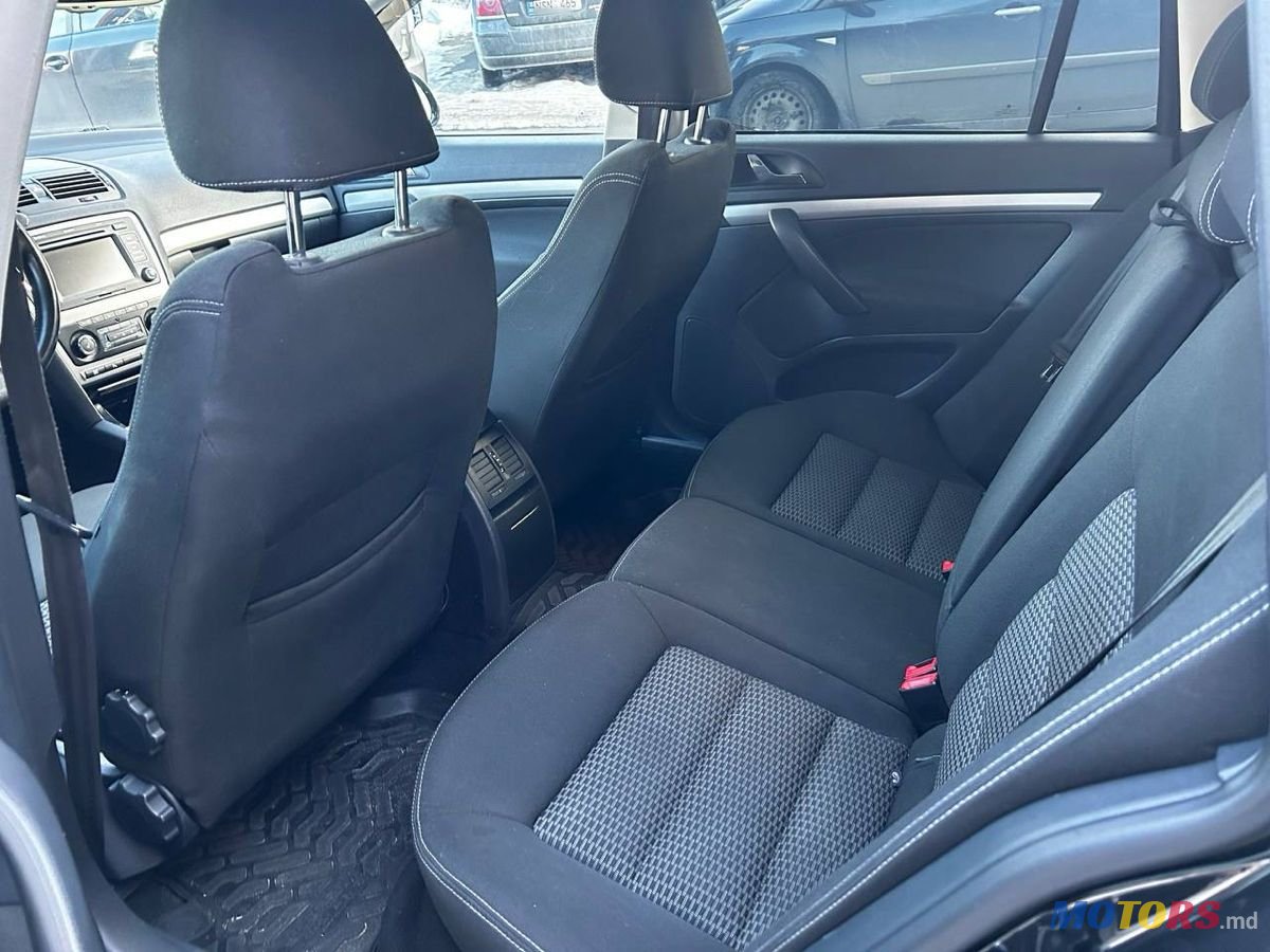 2009' Skoda Octavia photo #6