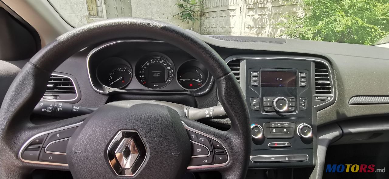 2019' Renault Megane photo #6