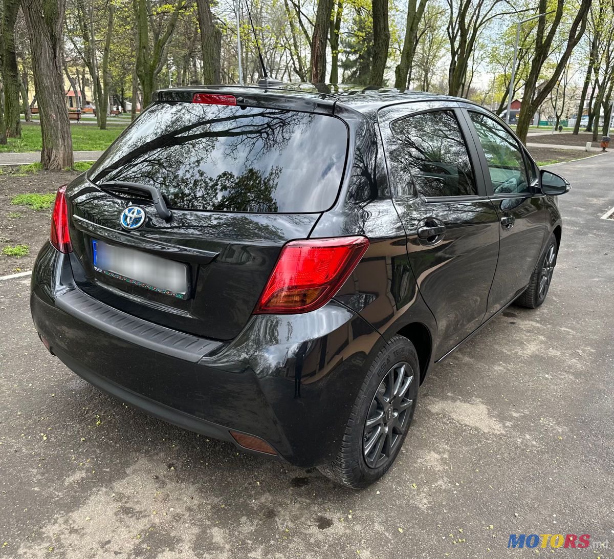 2015' Toyota Yaris photo #5