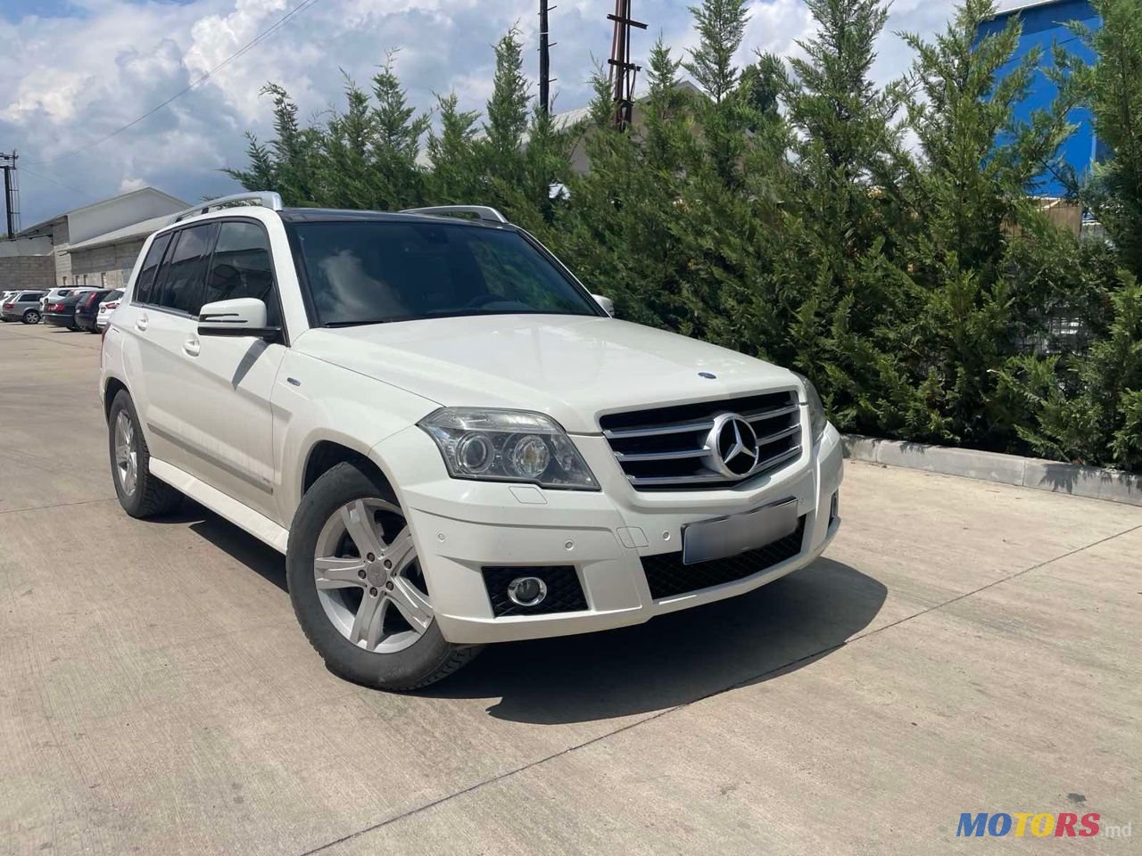 2009' Mercedes-Benz GLK-Class photo #2