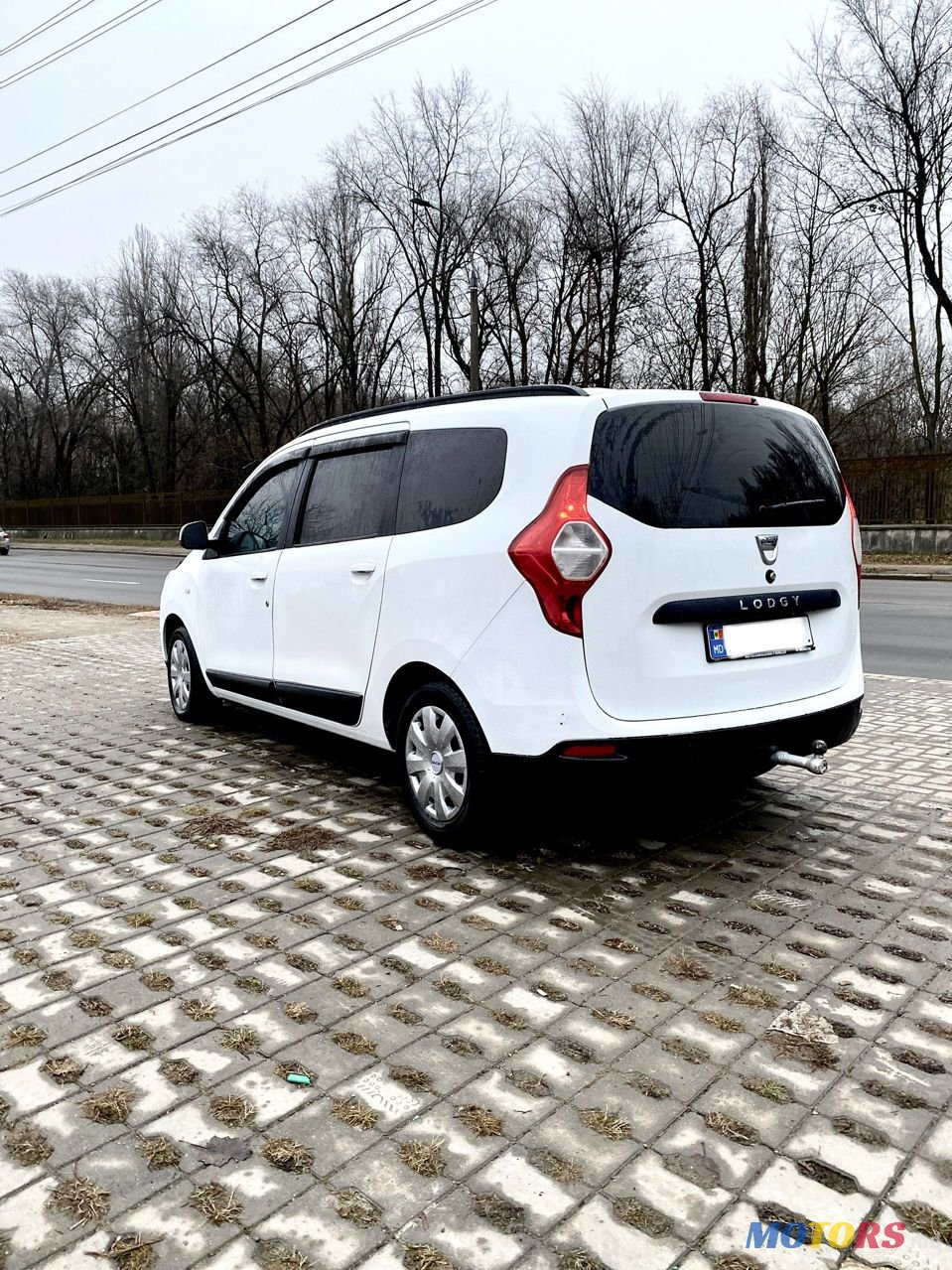 2013' Dacia Lodgy photo #4