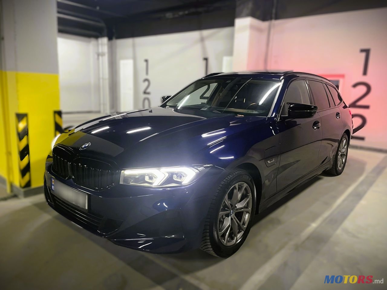 2023' BMW 3 Series photo #2