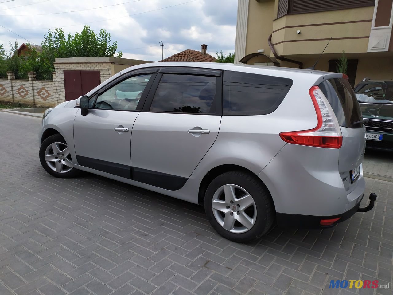 2012' Renault Grand Scenic photo #4