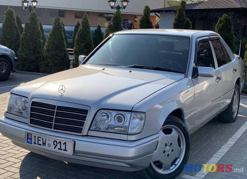 1994' Mercedes-Benz 124 photo #1