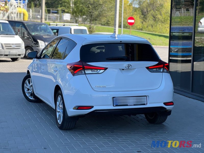 2018' Toyota Auris photo #3