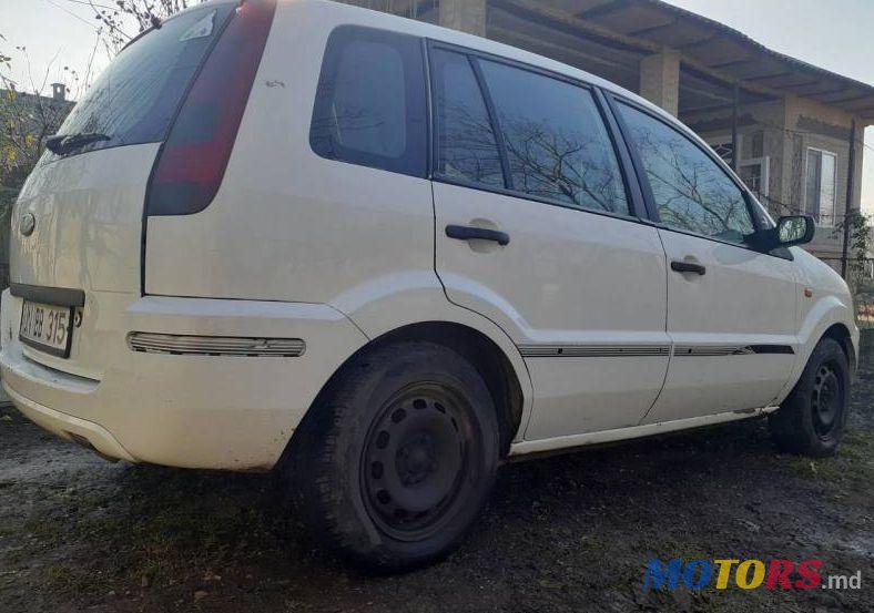 2004' Ford Fusion photo #1