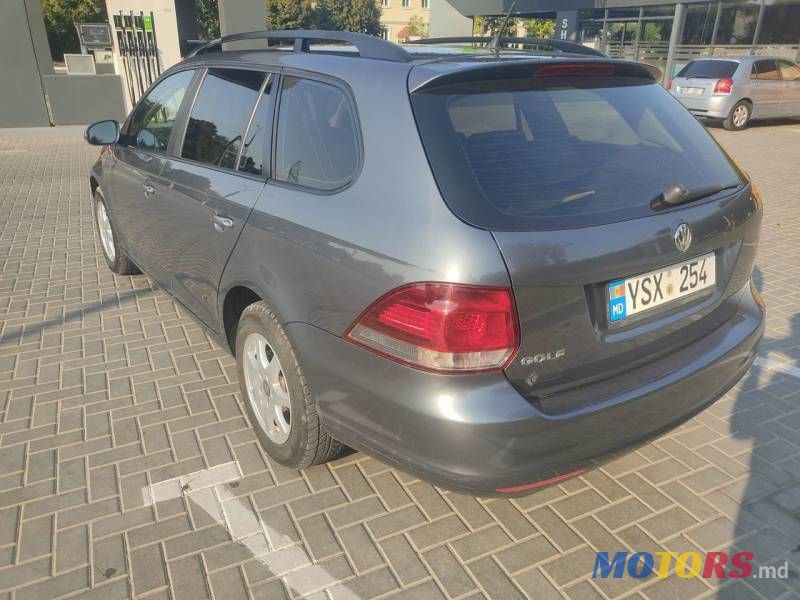 2007' Volkswagen Golf photo #2