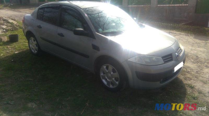 2005' Renault Megane photo #3