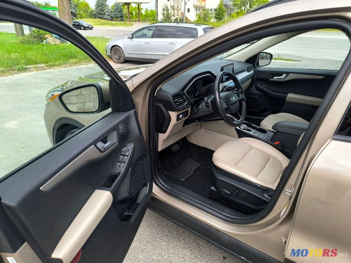 2020' Ford Escape photo #5