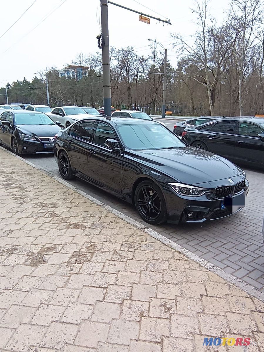 2017' BMW 3 Series photo #2