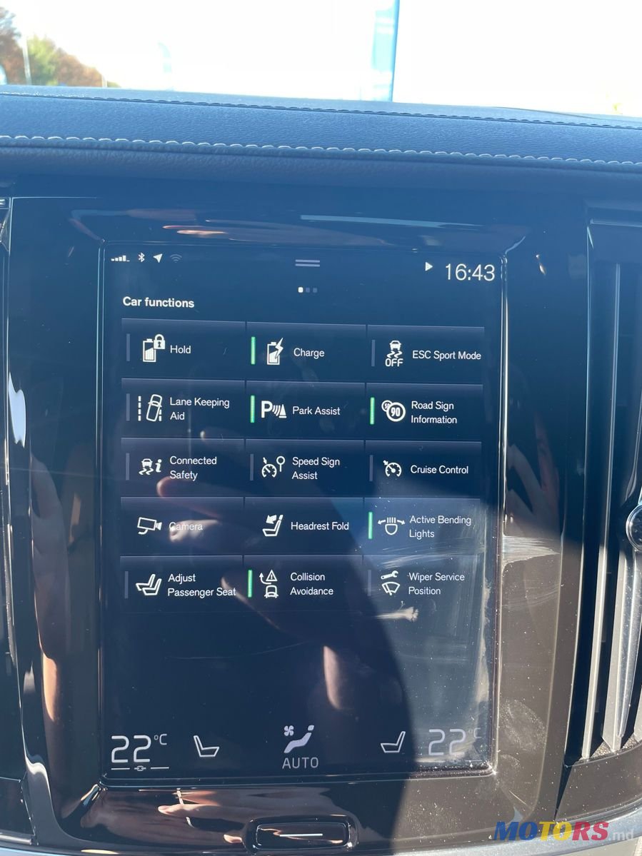 2019' Volvo S90 photo #6