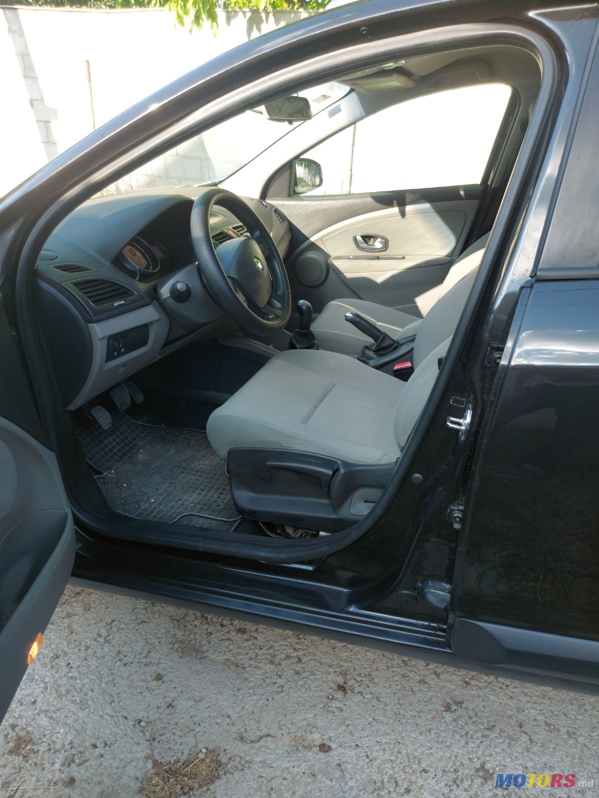 2010' Renault Megane 3 photo #4