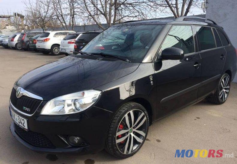 2012' Skoda Fabia photo #1