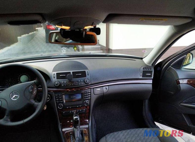 2005' Mercedes-Benz E photo #1