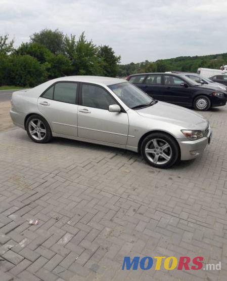 1999' Lexus IS photo #1