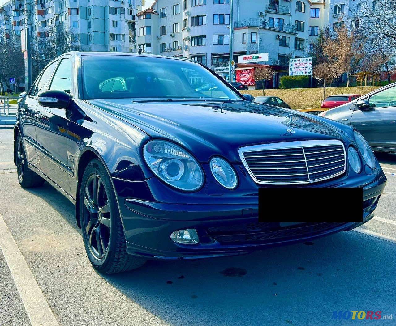 2003' Mercedes-Benz E-Class photo #2