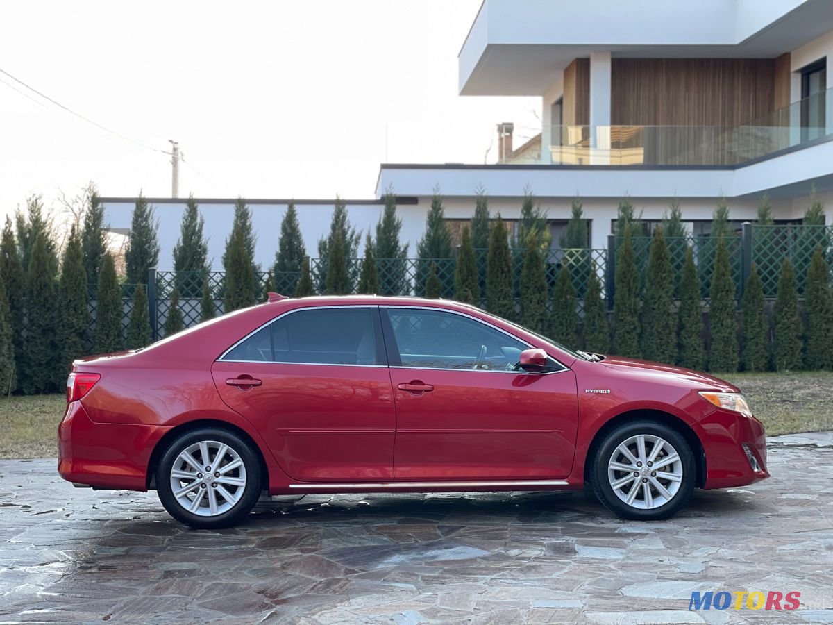 2013' Toyota Camry photo #6