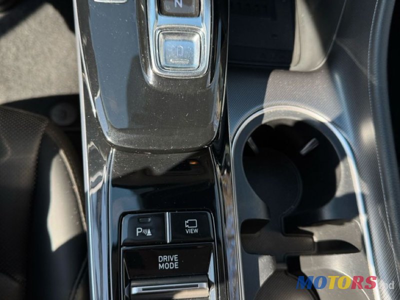 2020' Hyundai Sonata photo #4
