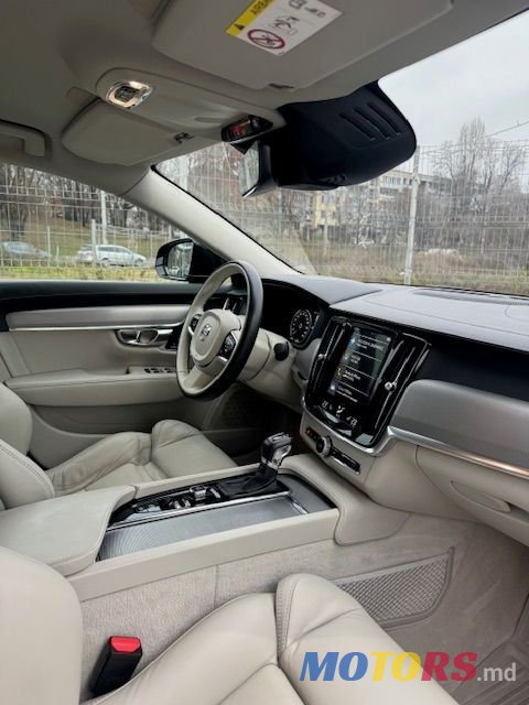 2019' Volvo S90 photo #6
