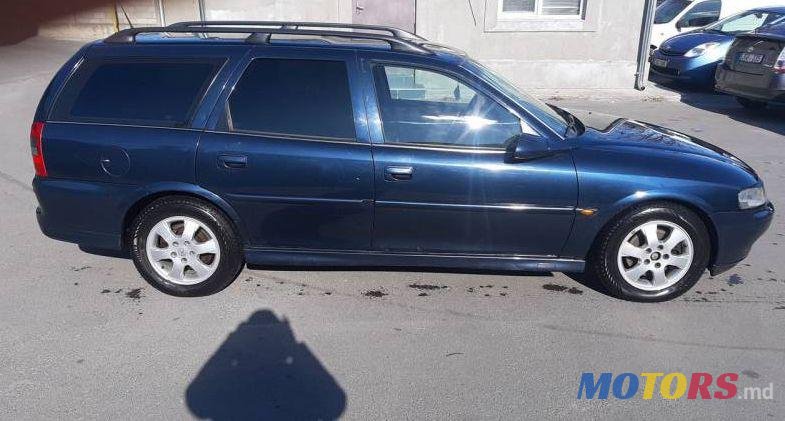 2001' Opel Vectra photo #1